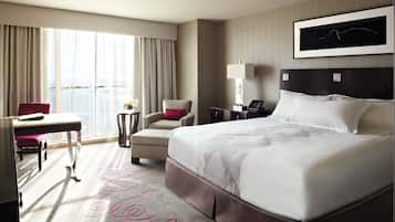 Premium bedding, in-room safe, desk, blackout drapes
