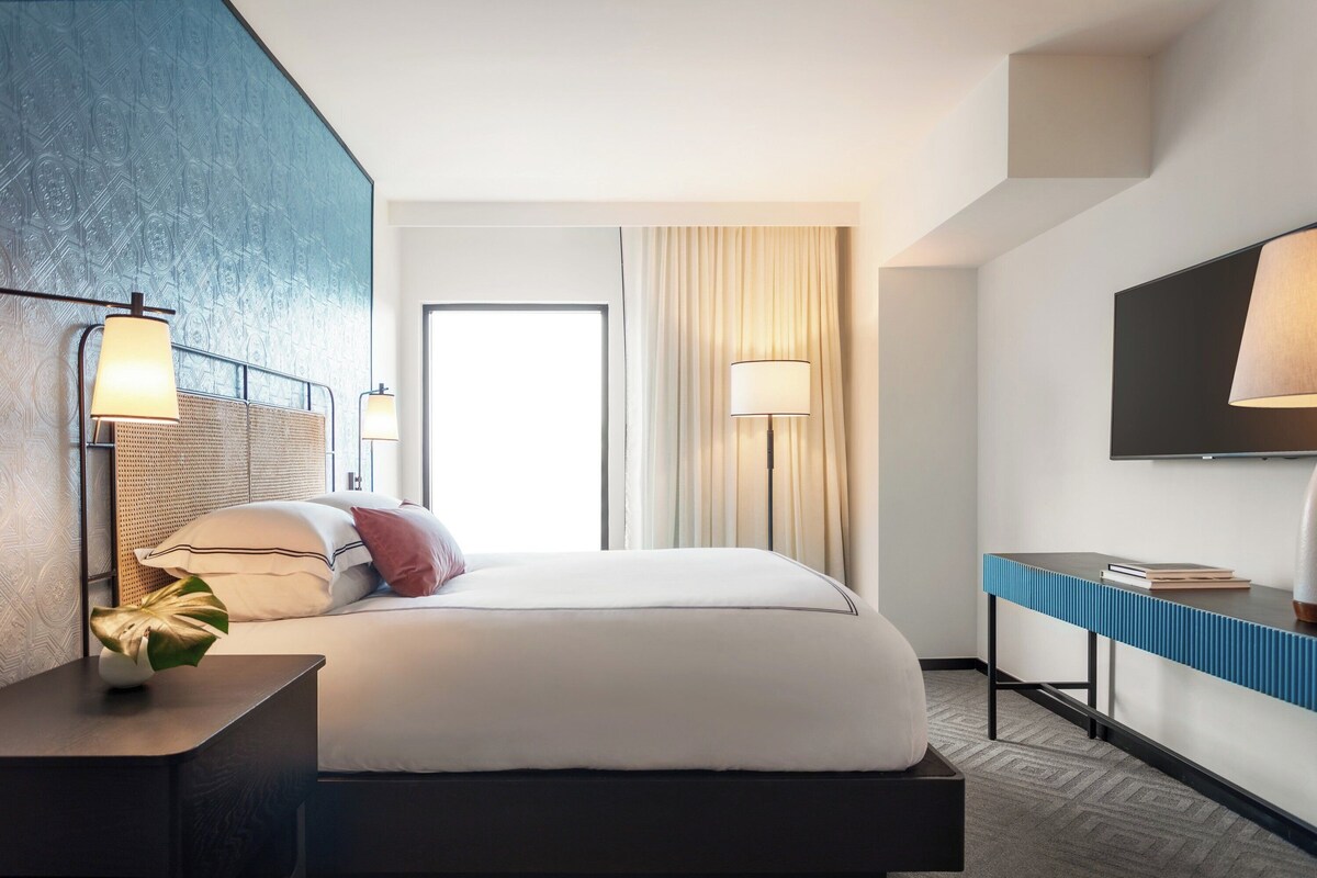 Suite, 1 kamar tidur | Seprai Frette Italia, seprai premium, dan bantalan ekstra lembut