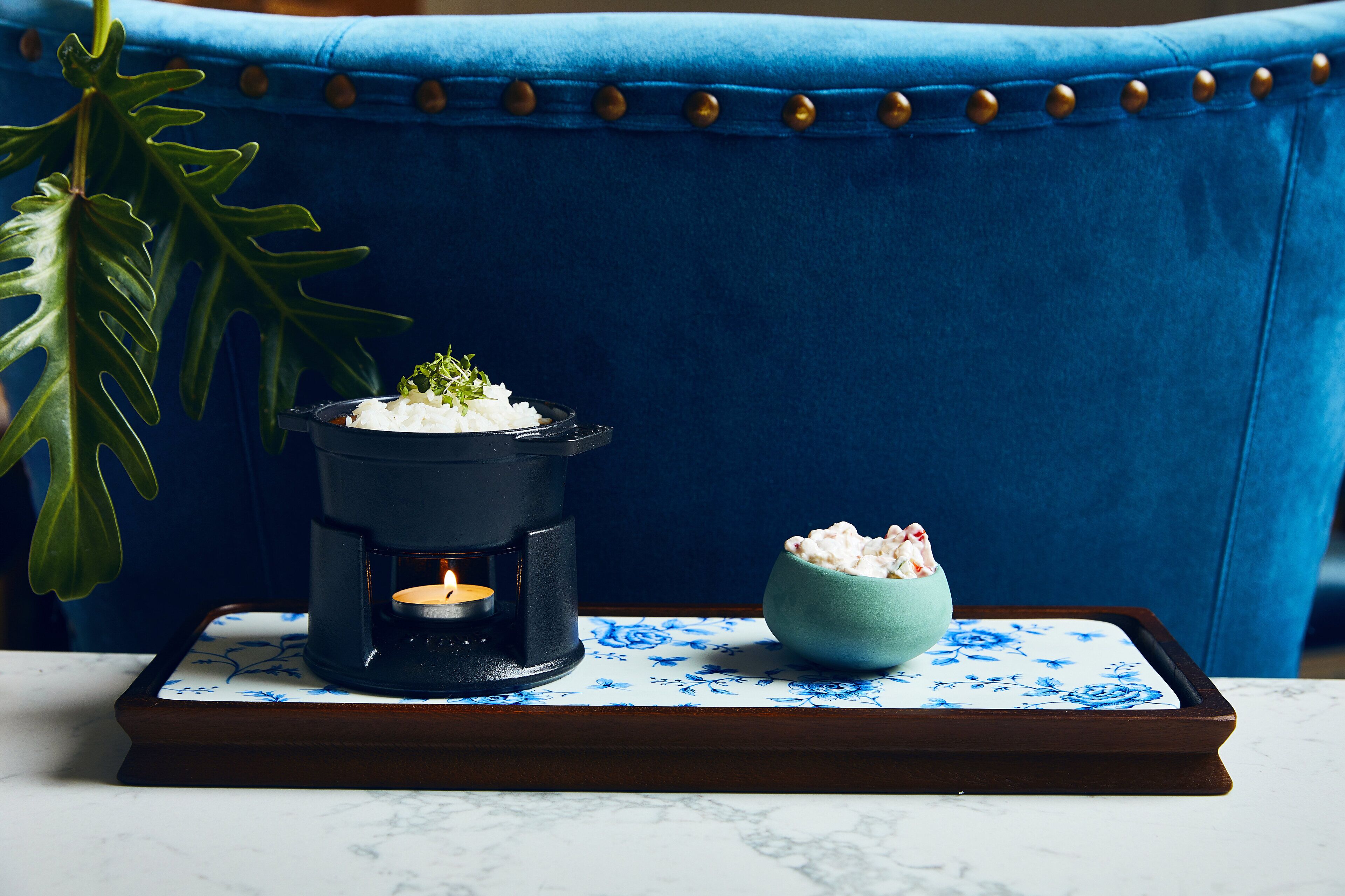 3 restaurants, breakfast served