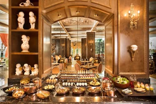 Daily buffet breakfast for a fee