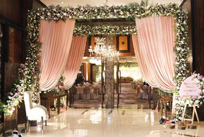 Pernikahan indoor