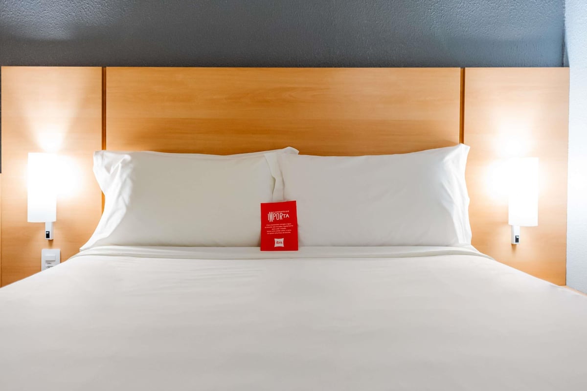 minibar, desk, blackout curtains, soundproofing