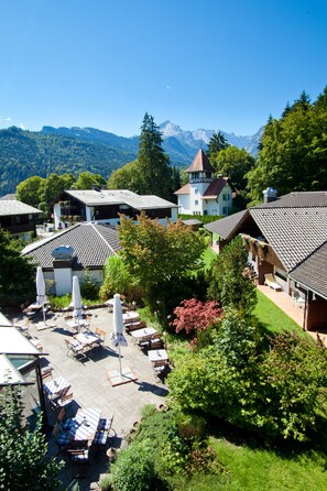 Property grounds - HYPERION Hotel Garmisch – Partenkirchen (Garmisch-Partenkirchen)