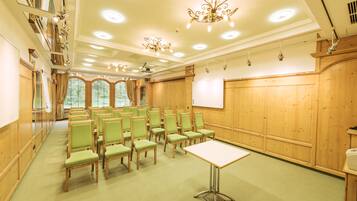 สถานที่จัดงานประชุม