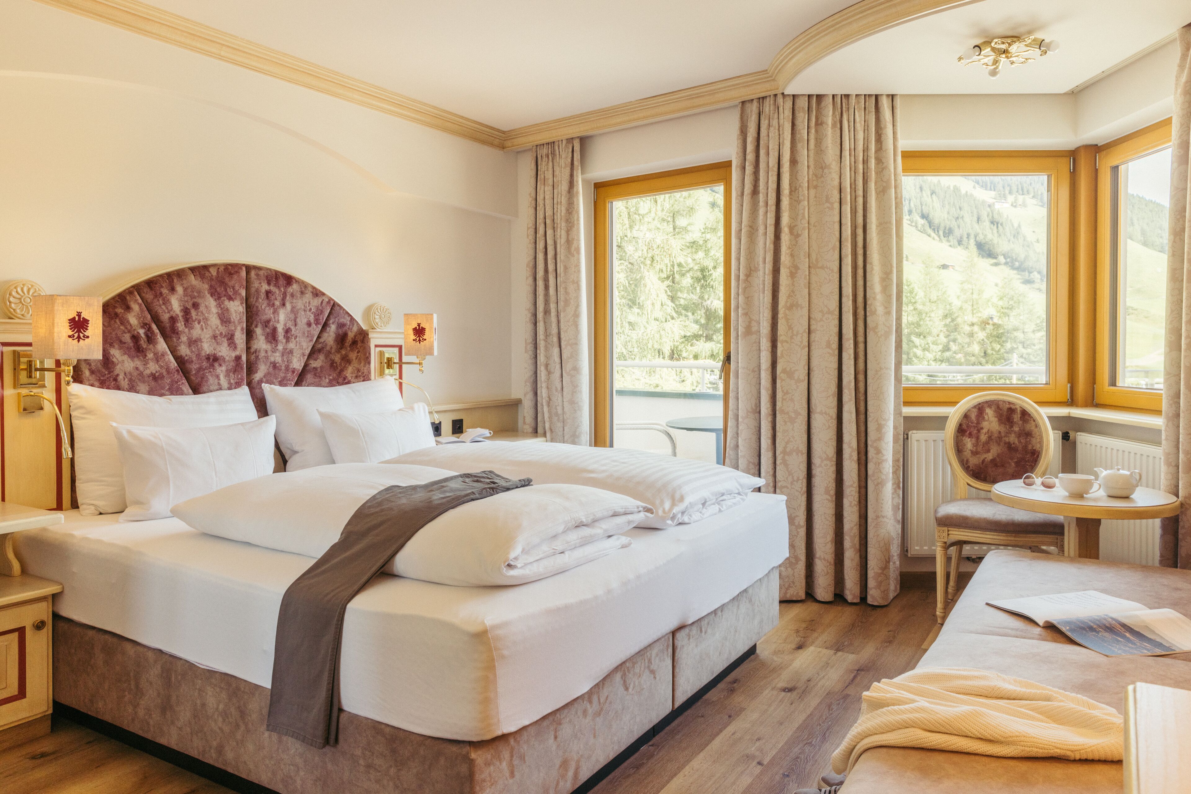 Ropa de cama de alta calidad y minibar 