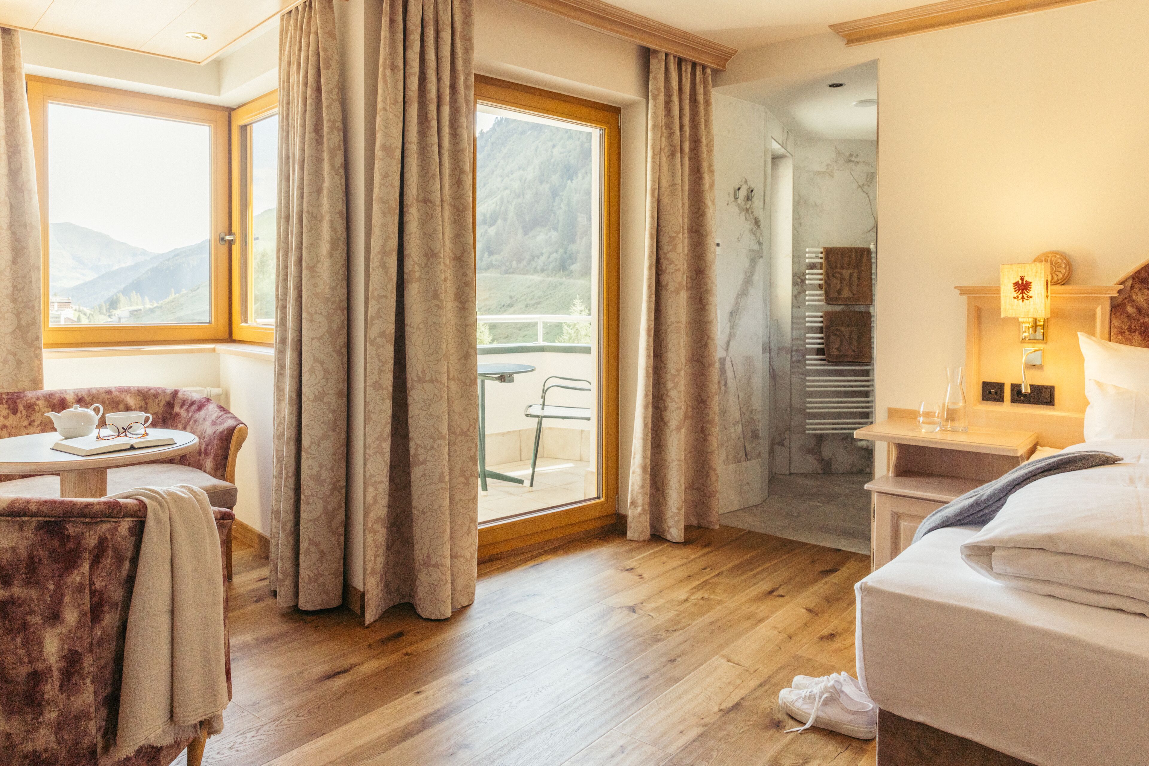 Deluxe-Doppelzimmer | Hochwertige Bettwaren, Minibar, Zimmersafe, individuell eingerichtet