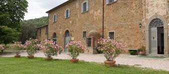 Antico Casale di Montegualandro & Spa