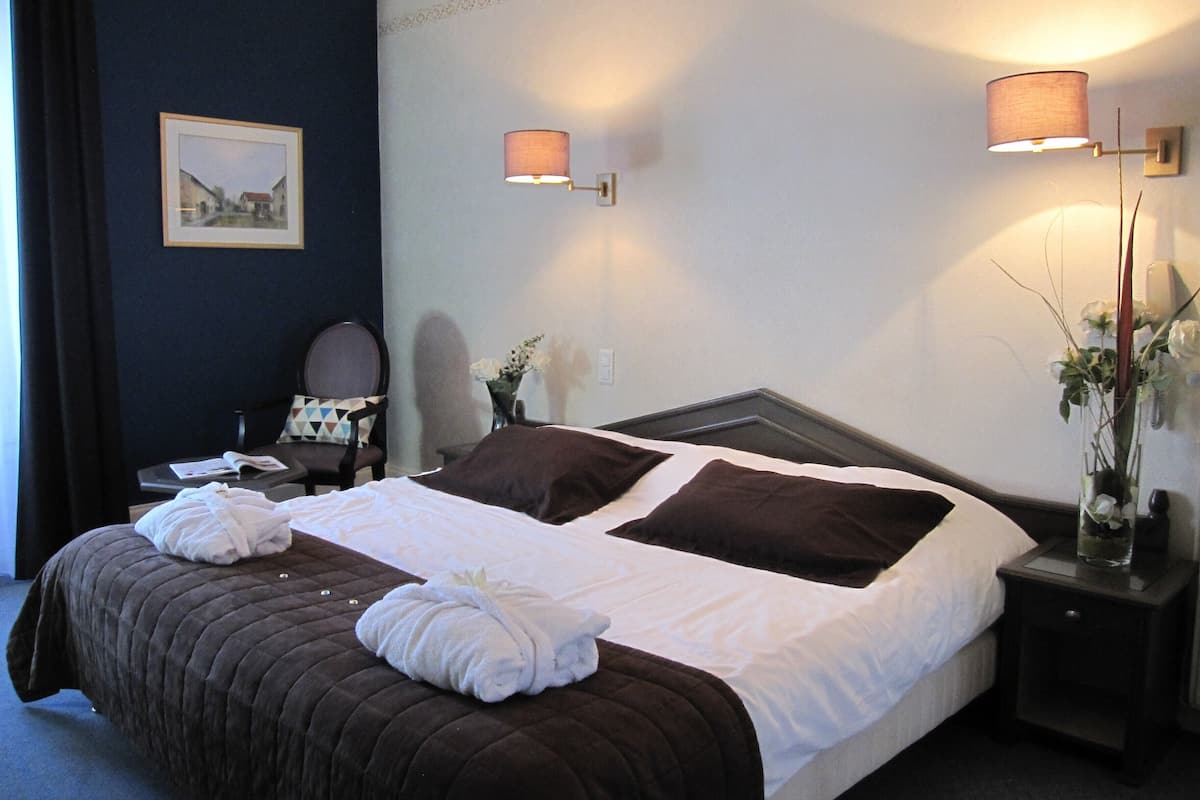 classic suite | in-room safe, blackout curtains, soundproofing, free cots/infant beds