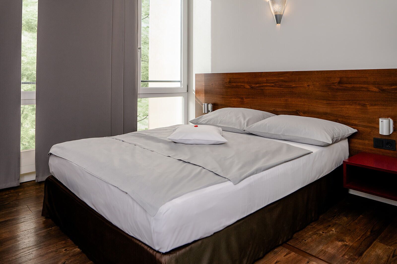 comfort single room | minibar, desk, iron/ironing board, free wifi