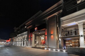 Exterior - Swissotel Resort Phuket Patong Beach (Patong)