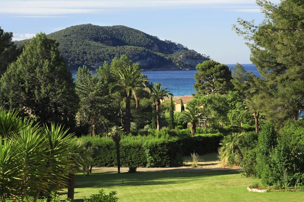 Grand Hotel Des Lecques, Bw Signature Collection - La Ciotat