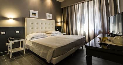 Hotel Mediterraneo
