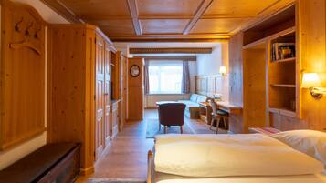 Superior-Doppelzimmer | Minibar, Zimmersafe, Schreibtisch, kostenloses WLAN