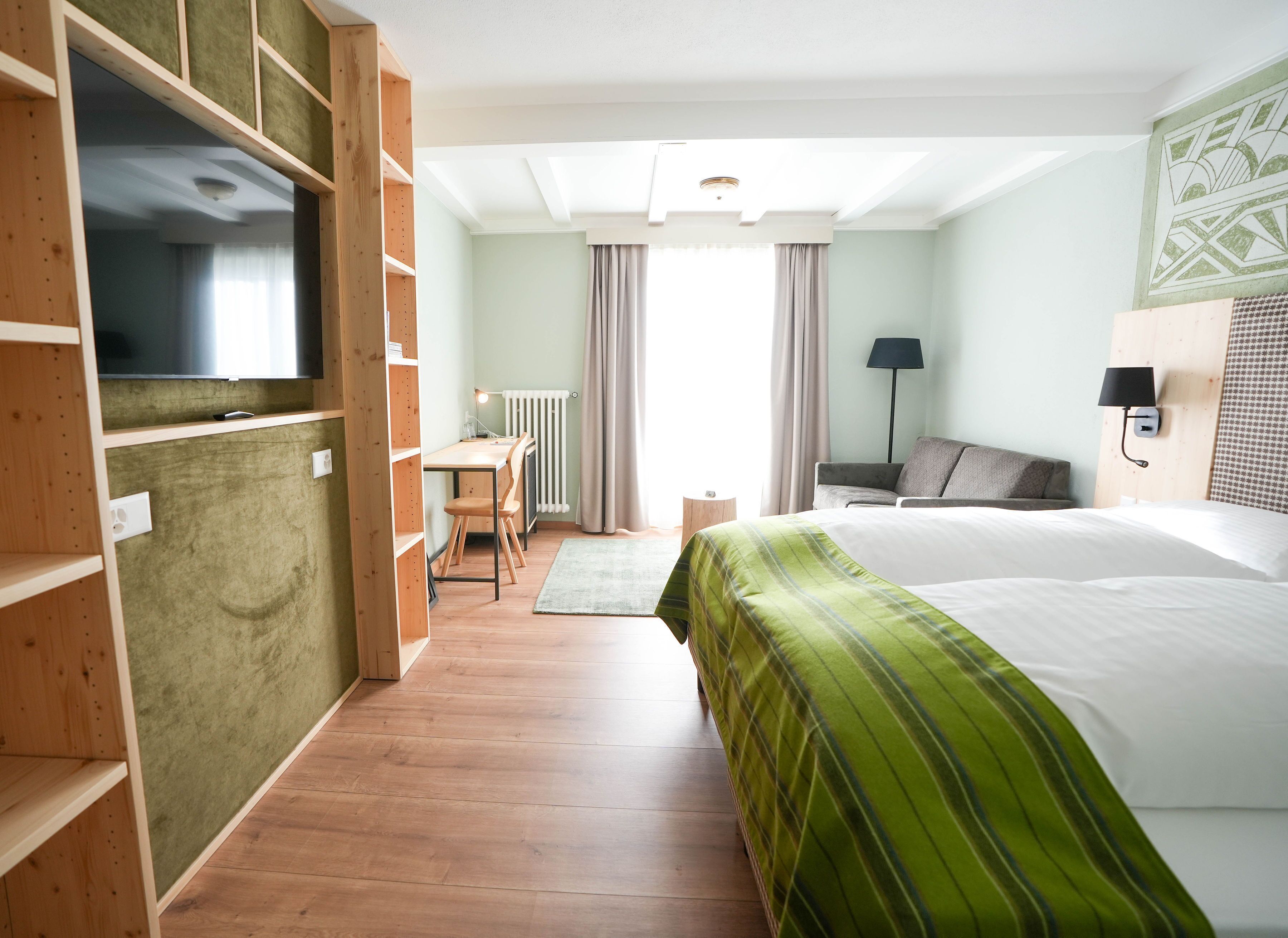 superior double room | minibar, in-room safe, desk, free wifi