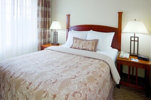 Individually furnished, desk, iron/ironing board, free WiFi - Staybridge Suites Cranbury by IHG (Cranbury)