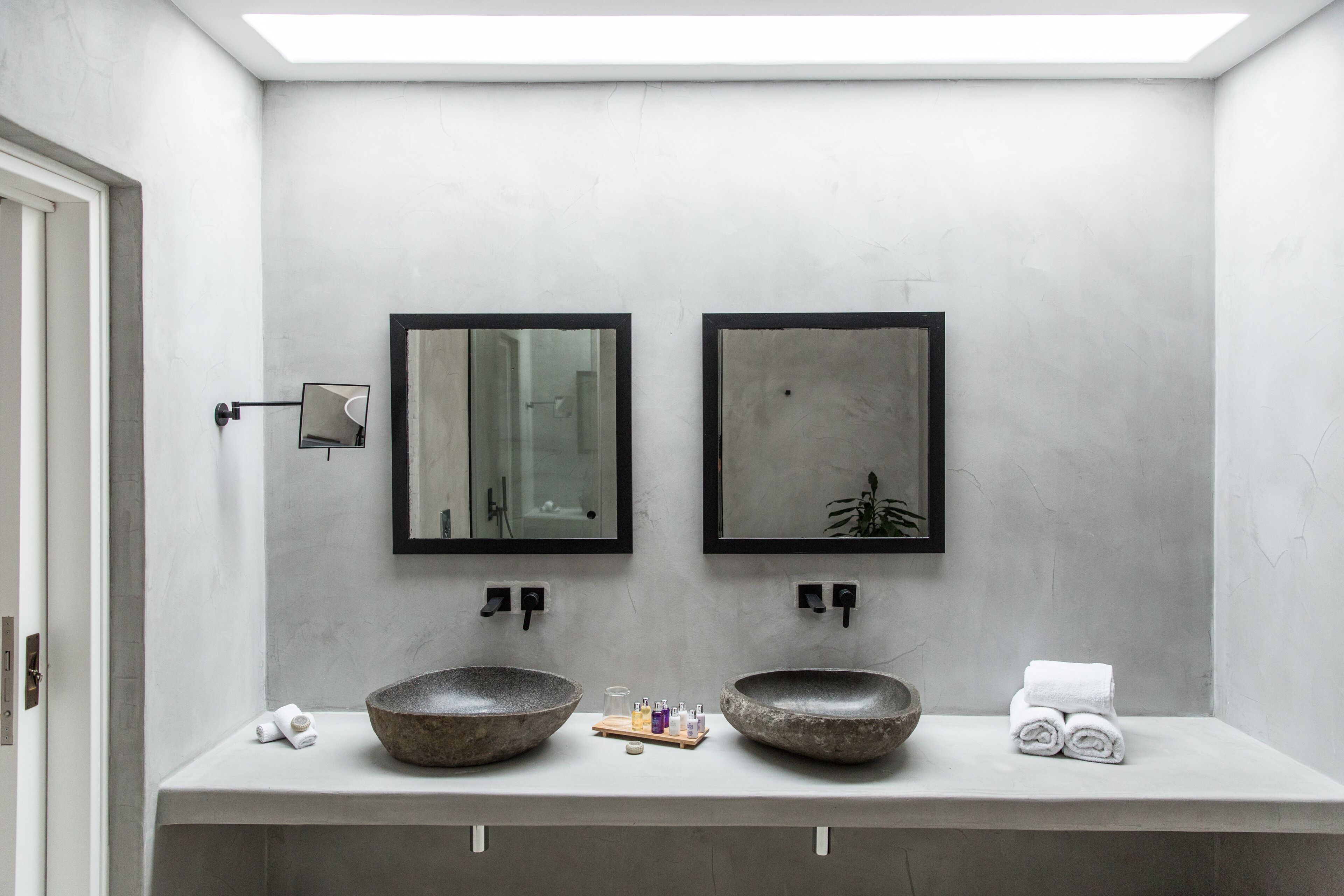 Photo - Ostraco Suites