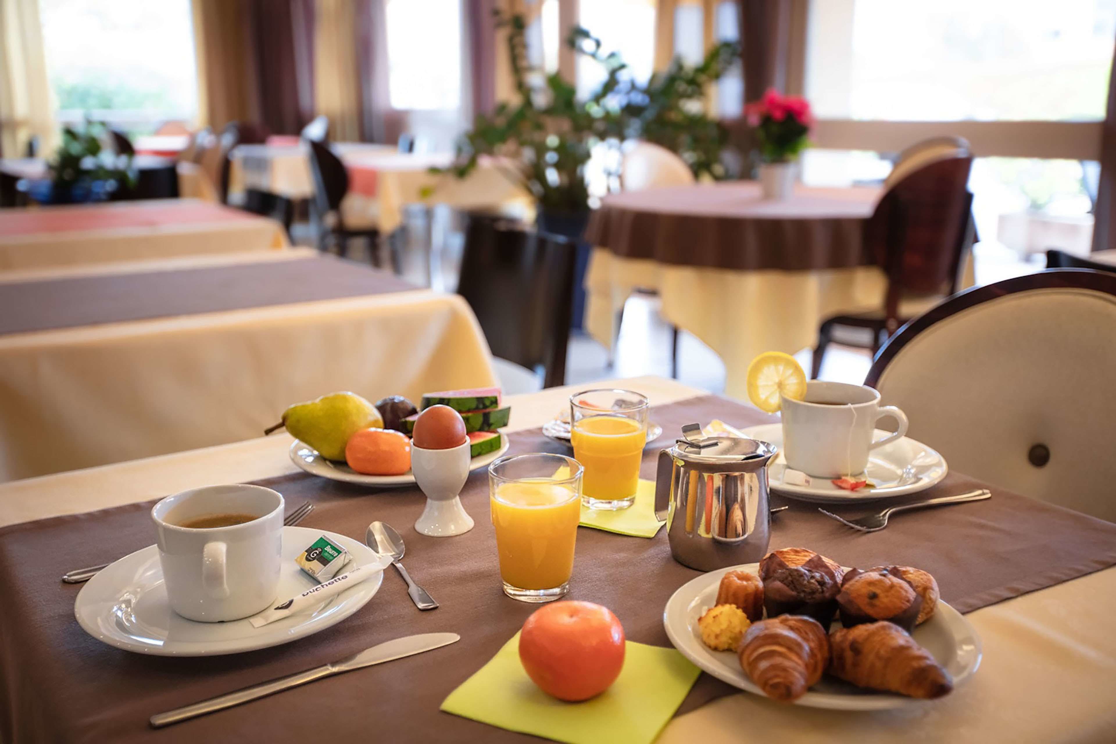 daily buffet breakfast (eur 12.9 per person)