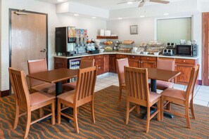 Free daily buffet breakfast - Baymont by Wyndham Rolla (Rolla)