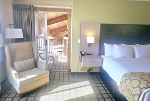 Studio Suite, 1 King Bed, Hot Tub, Pool View