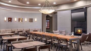 Petit déjeuner buffet compris tous les jours