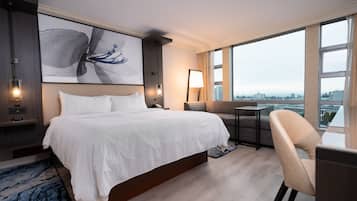 Premium bedding, in-room safe, desk, blackout drapes