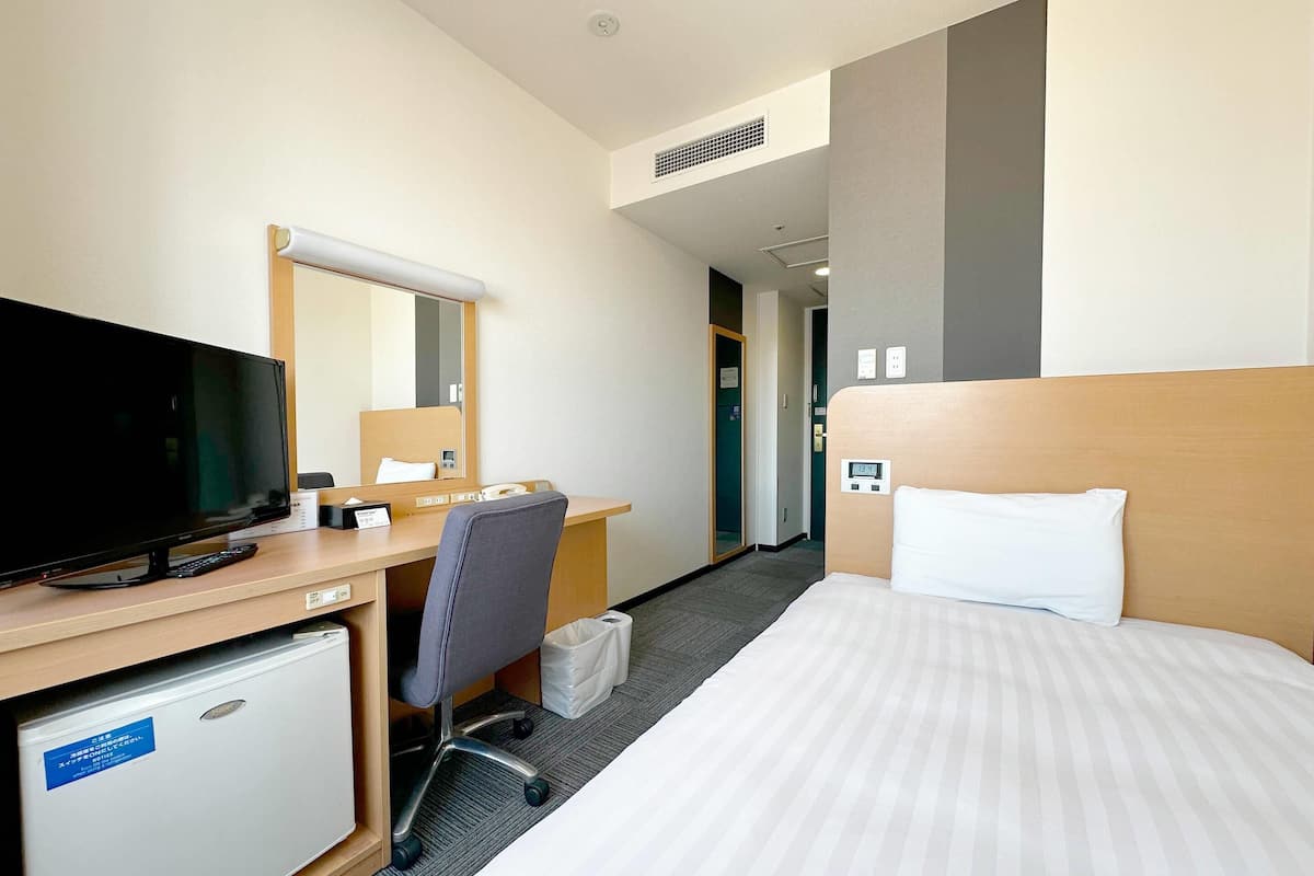 Desk, blackout curtains, iron/ironing board, free WiFi