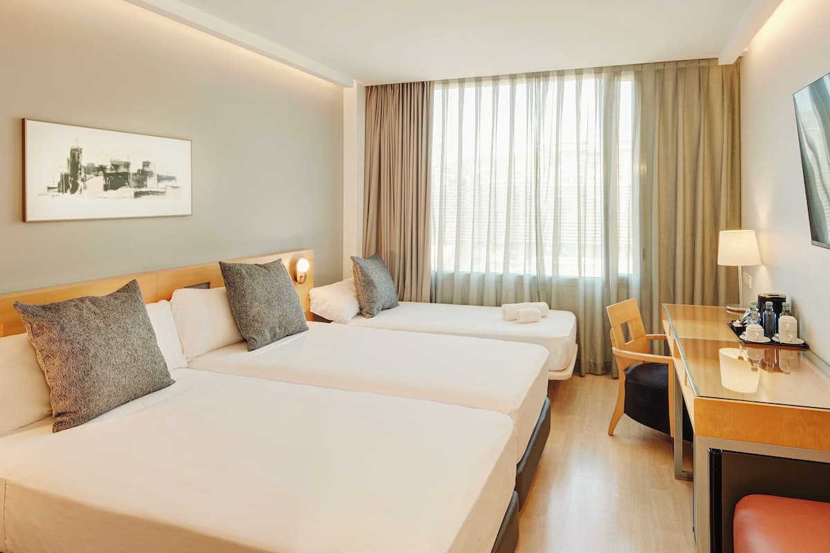 Classic Double Room (with Extra Bed)