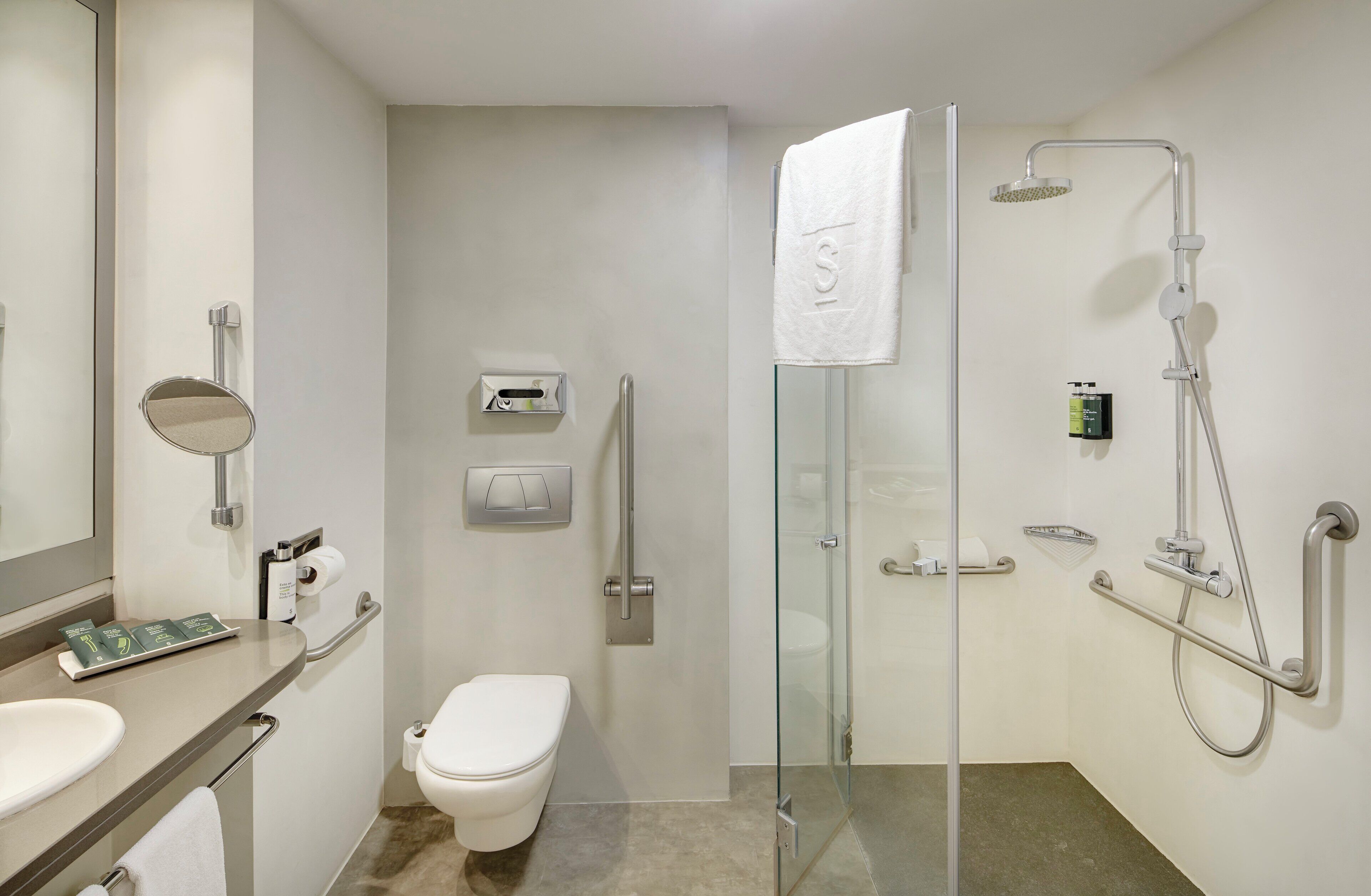 minibar, in-room safe, desk, soundproofing