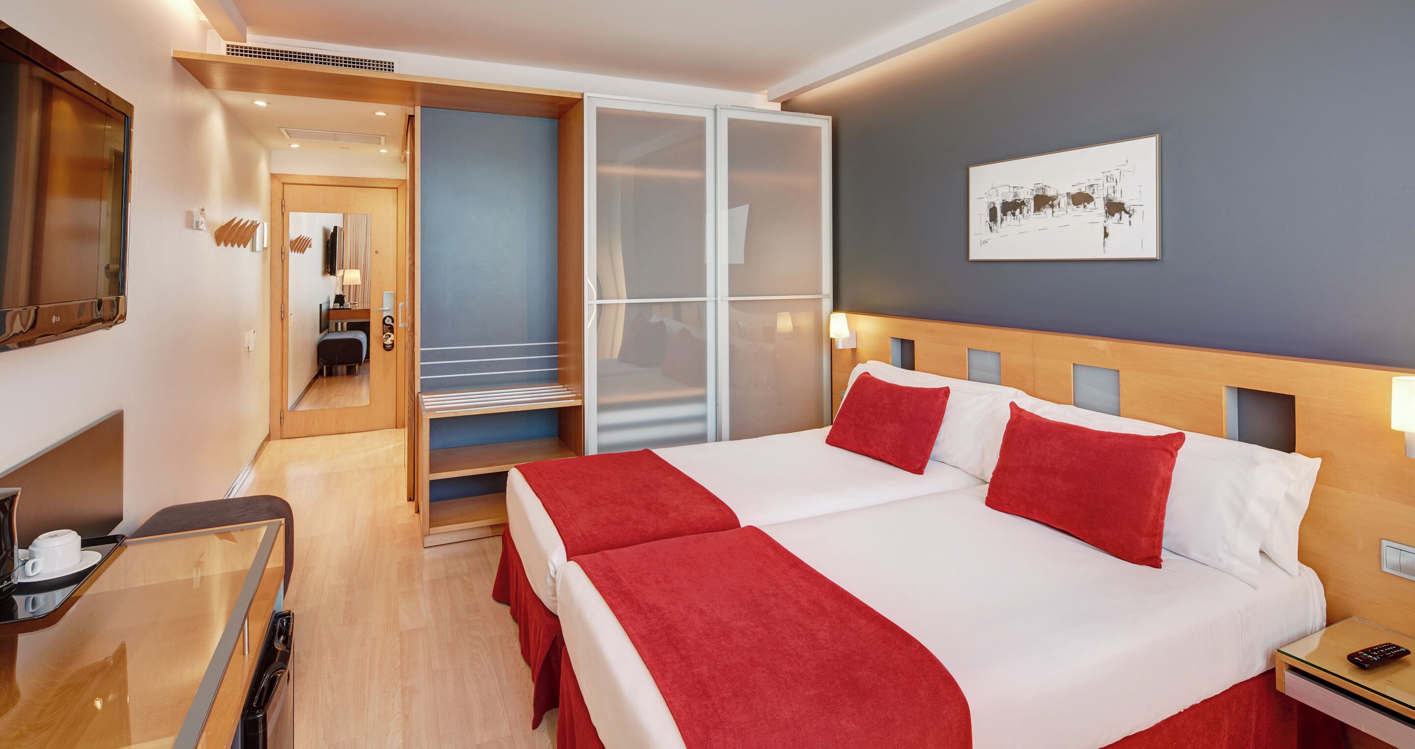 minibar, in-room safe, desk, soundproofing