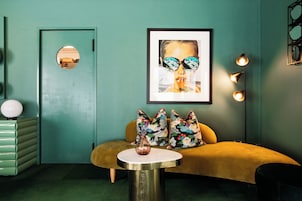 The Canopy Retreat Suite | Free minibar, desk, soundproofing, iron/ironing board