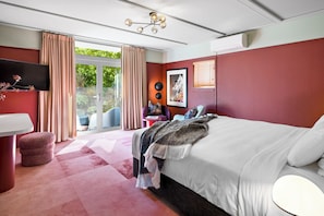 Garden view - The Central Hotel Queenstown, A Naumi Chapter (Queenstown)