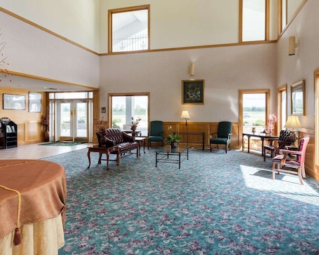 Lobby. Quality Inn Robinsonville
