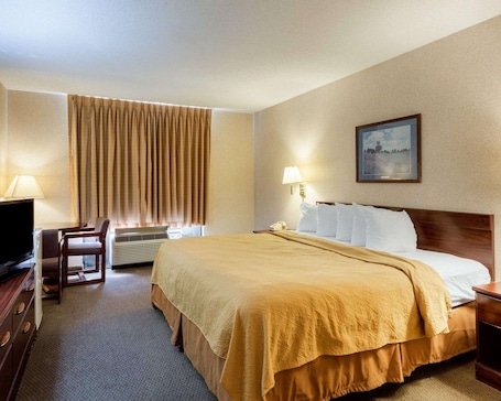 Individuell dekoriert, individuell eingerichtet, Schreibtisch. Quality Inn Robinsonville