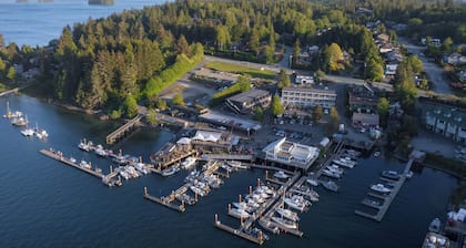 Tofino Resort & Marina