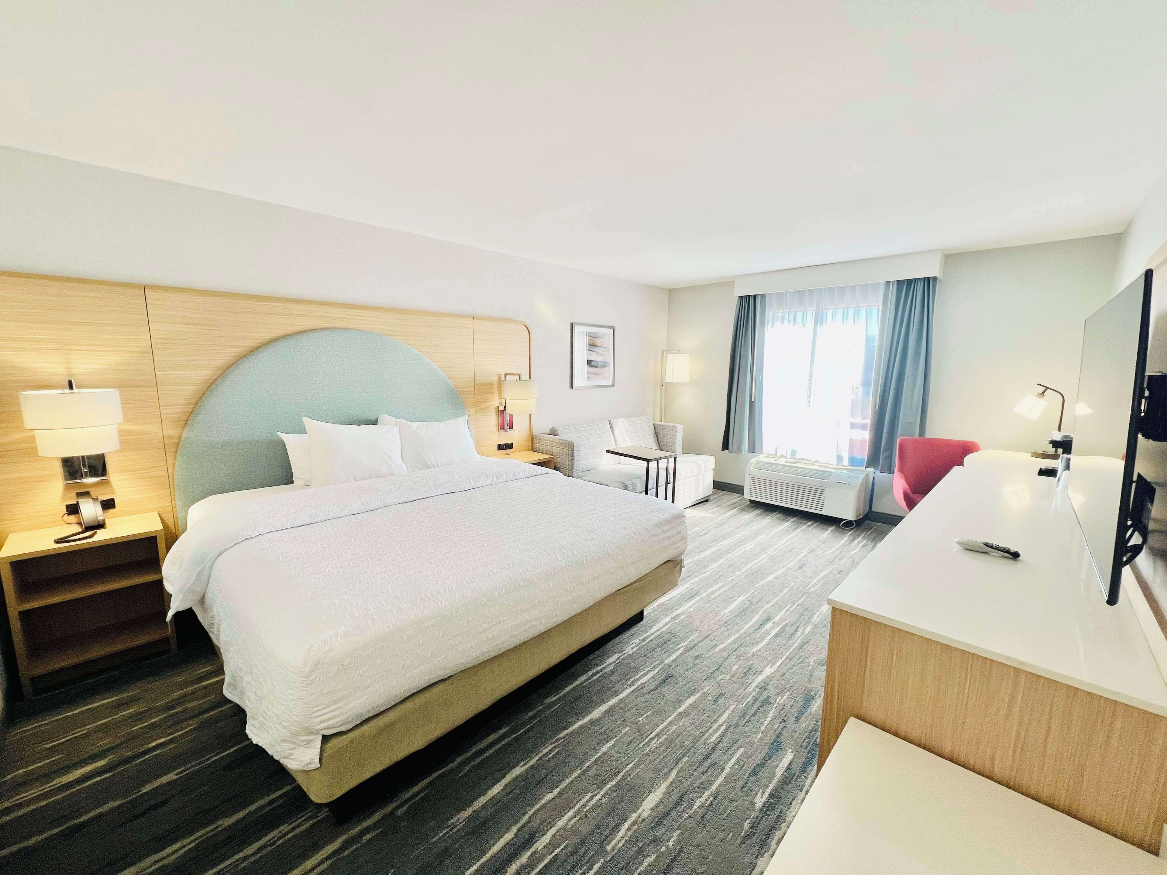 king study | premium bedding, in-room safe, iron/ironing board, free wifi