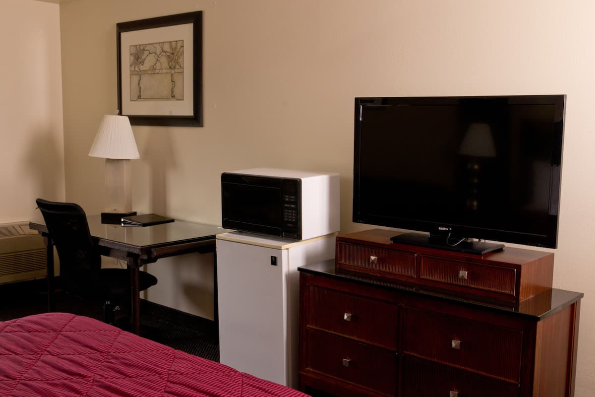 desk, blackout curtains, free wifi, bed sheets