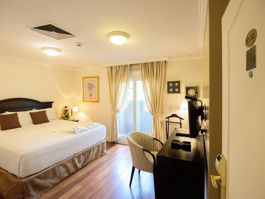 Junior Suite, 1 King Bed