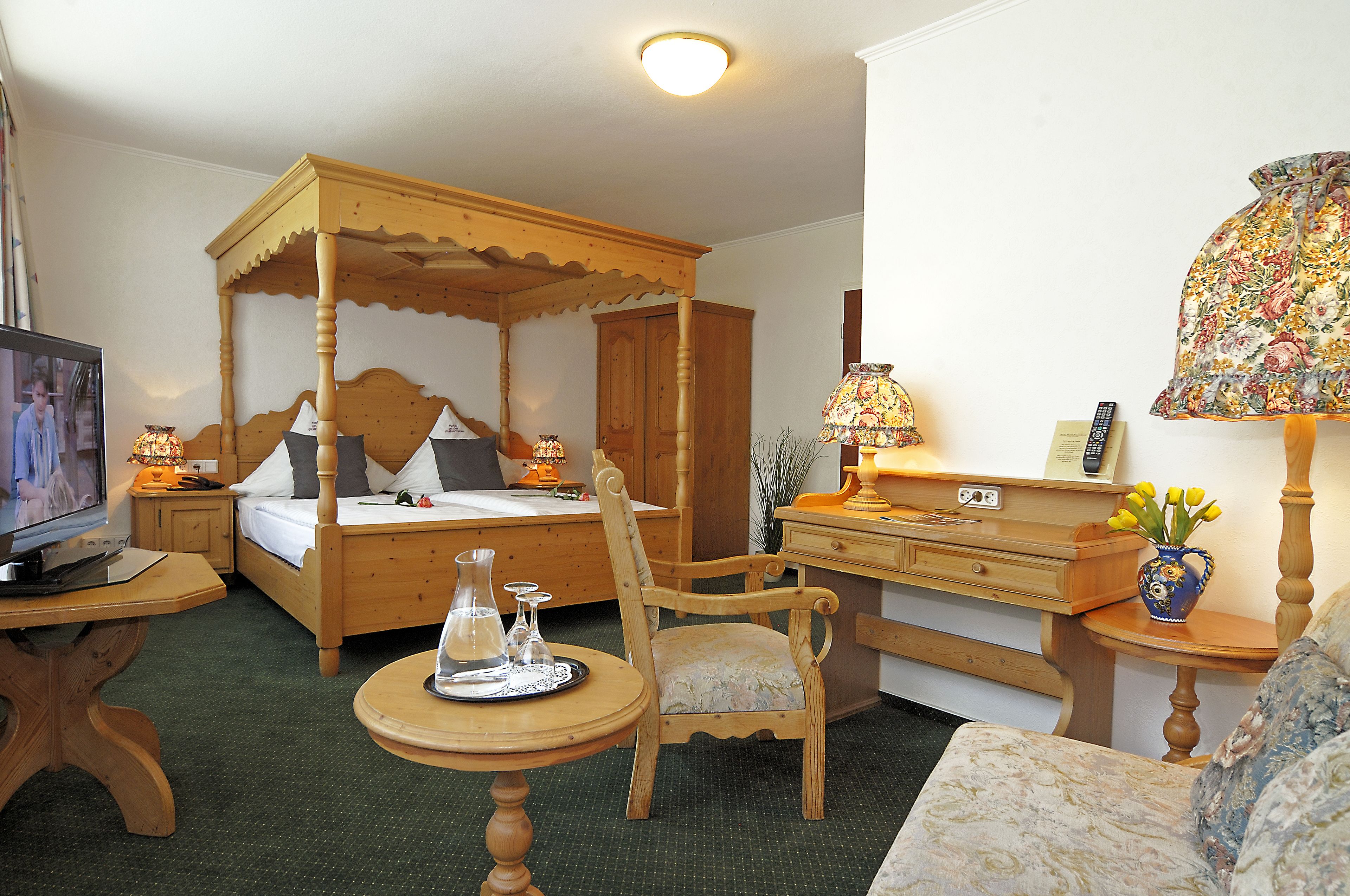 deluxe double room | premium bedding, down duvets, pillow-top beds, in-room safe