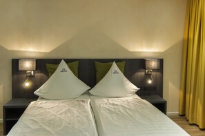 Deluxe Double Room | Premium bedding, down comforters, pillowtop beds, in-room safe