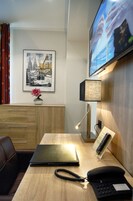 Centro de negocios en la habitación