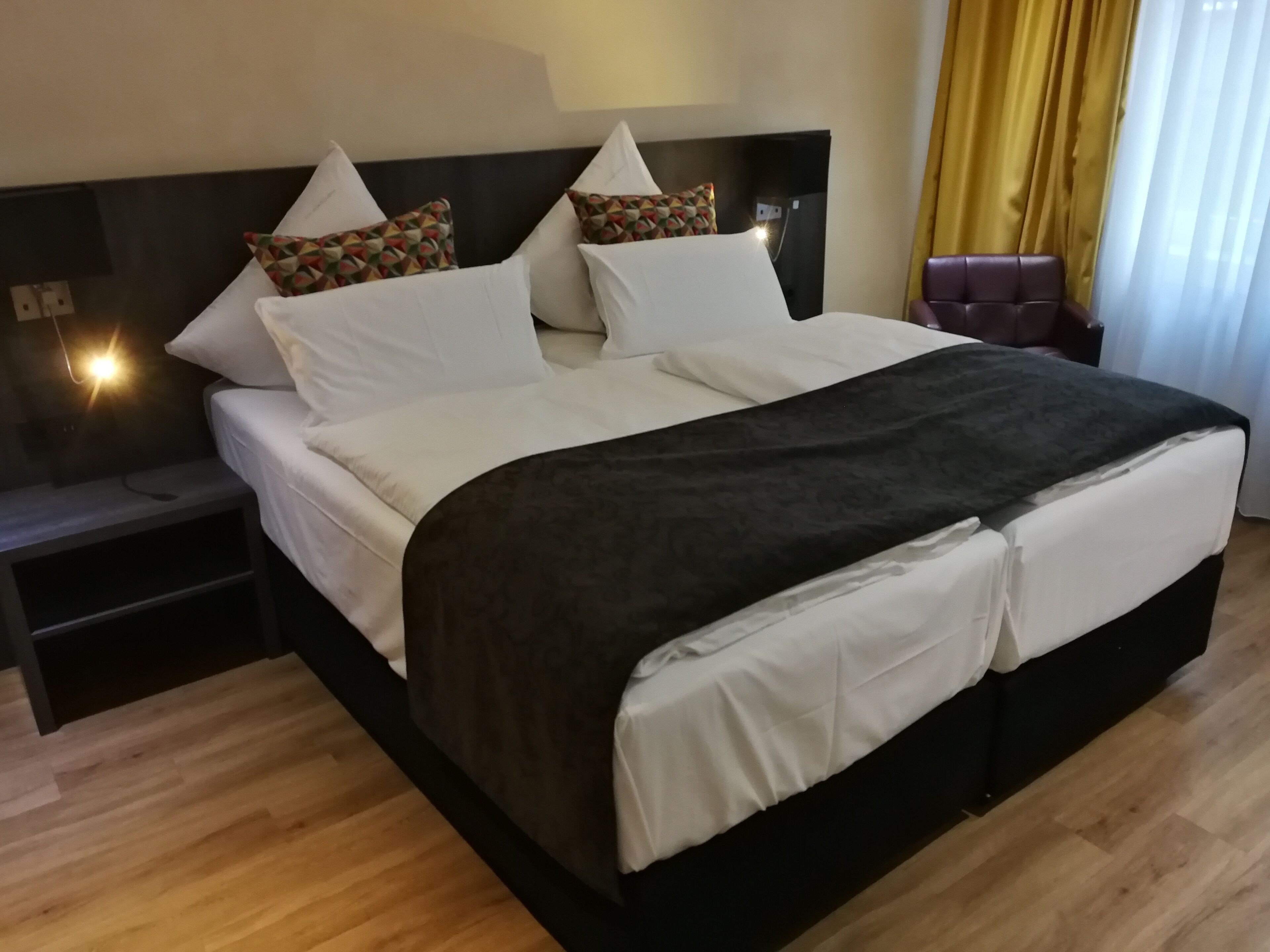 deluxe double room | premium bedding, down duvets, pillow-top beds, in-room safe