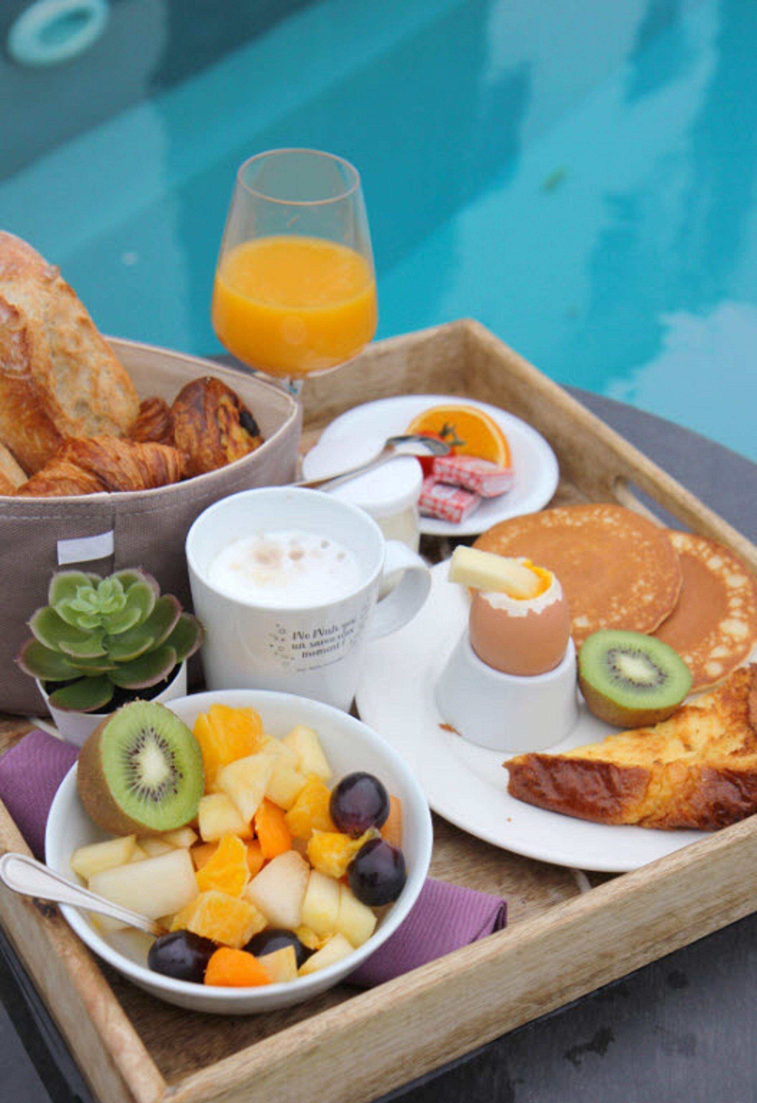 daily buffet breakfast (eur 17 per person)