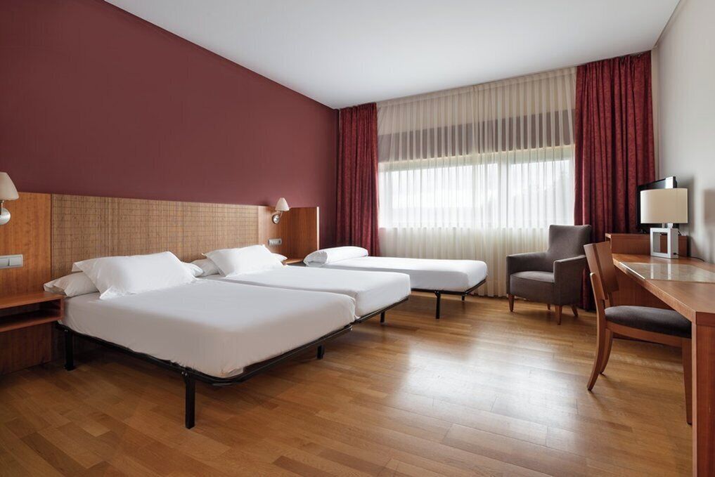 minibar, in-room safe, desk, free wifi