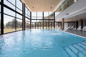 Couples treatment rooms, body treatments, hydrotherapy, aromatherapy