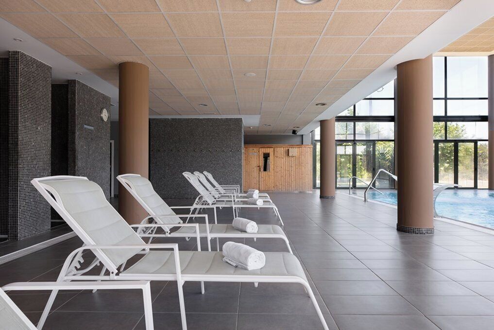 couples treatment room(s), body treatments, hydrotherapy, aromatherapy