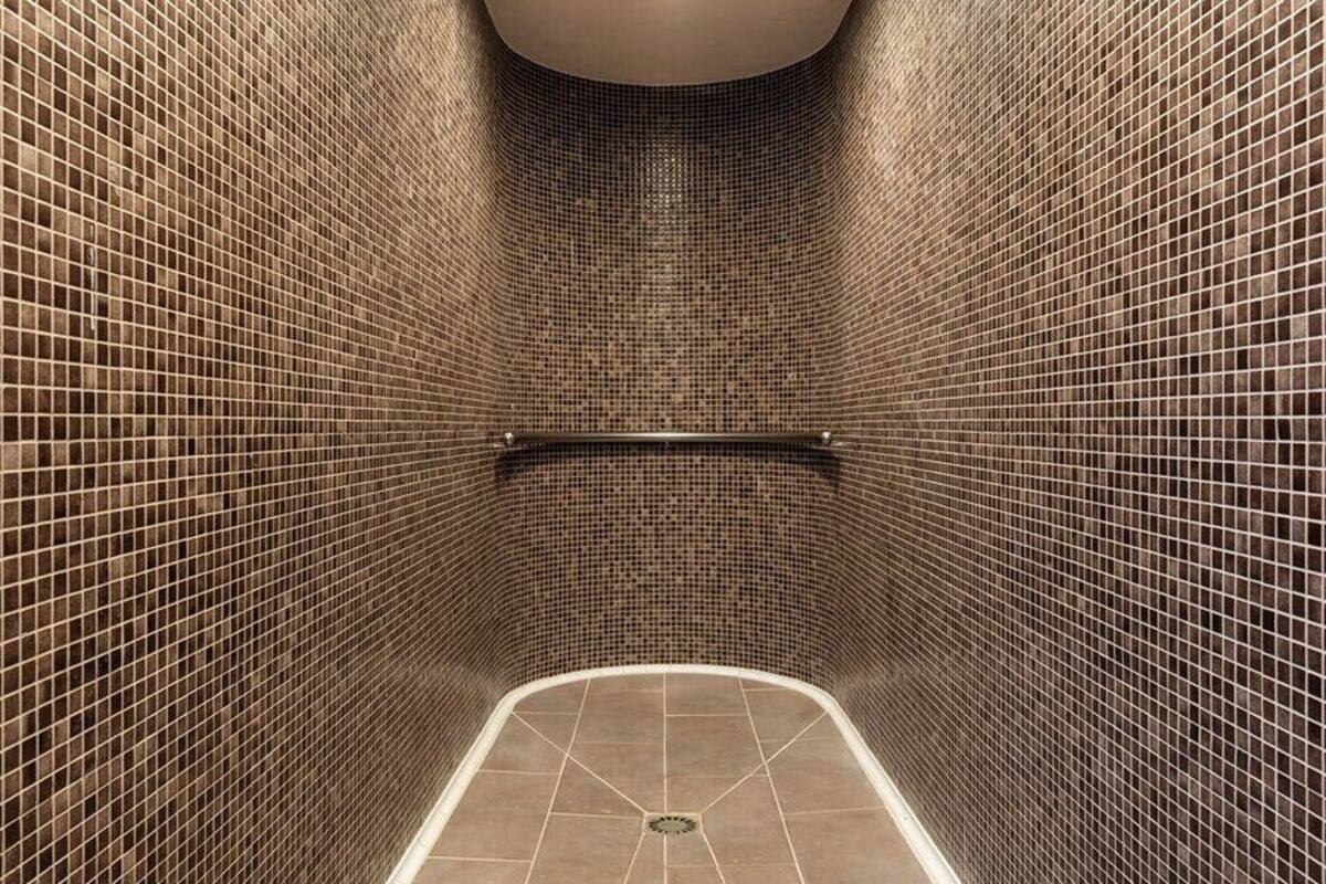 couples treatment room(s), body treatments, hydrotherapy, aromatherapy