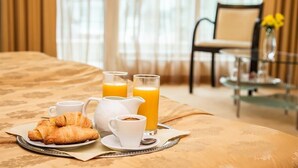 Room - Hotel Europe (Sofia)