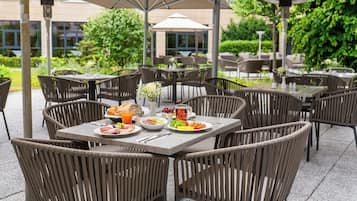 Dinner served, German cuisine