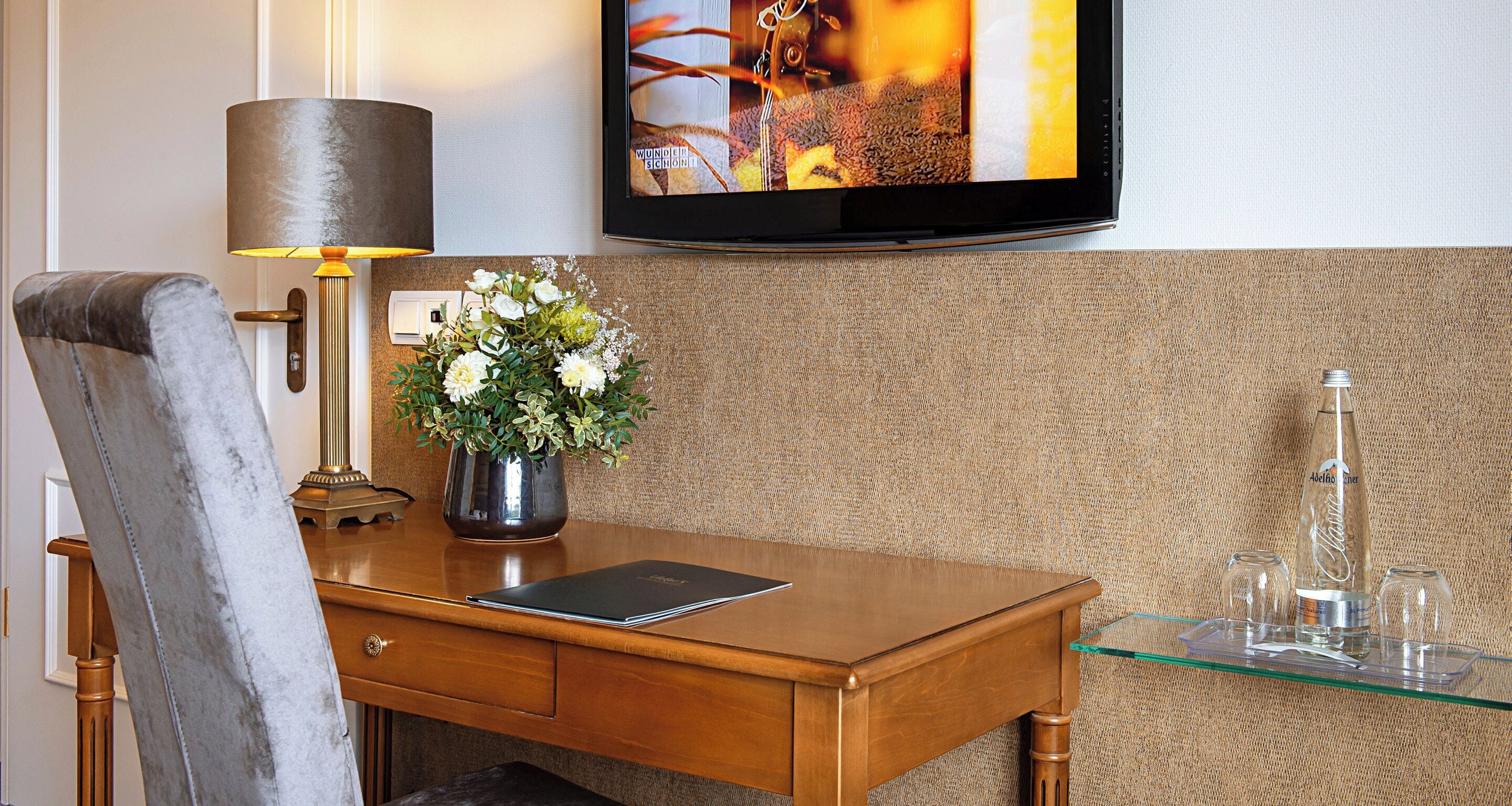 hypo-allergenic bedding, in-room safe, desk, blackout curtains