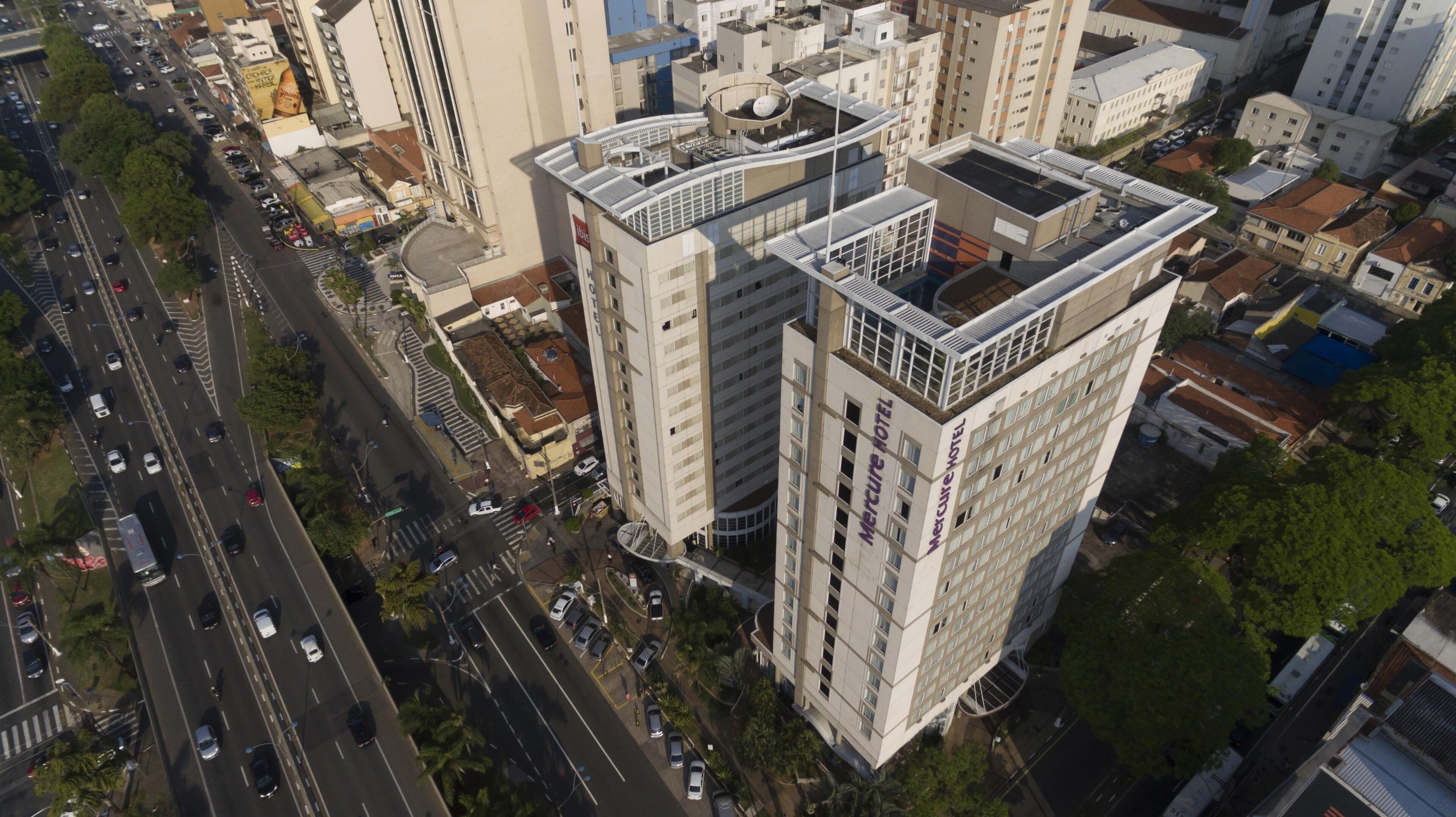 standard room, multiple beds | street view